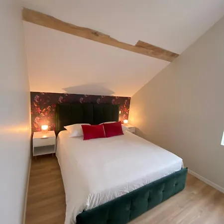 La Grange Des Pepettes ! Дом отдыха Saint-Germain-des-Fosses